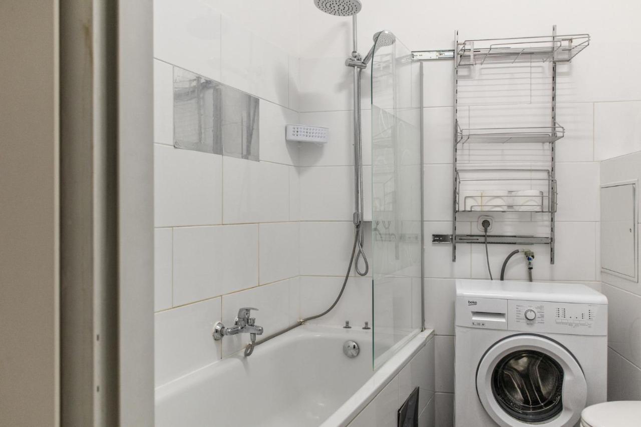 Joyful 2Br Apt. @ Millenium Tower And The Danube ウィーン エクステリア 写真